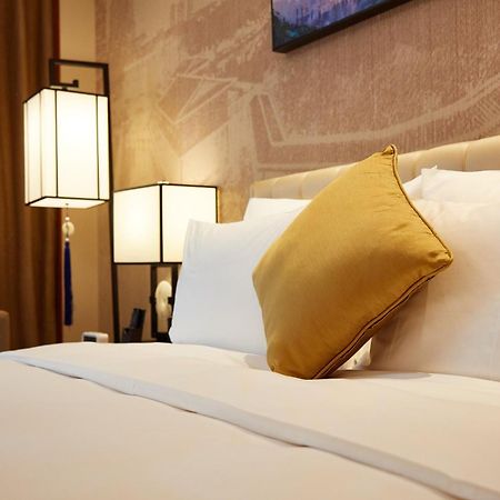 The Thousand Lantern Lake Hotel Foshan Exterior photo