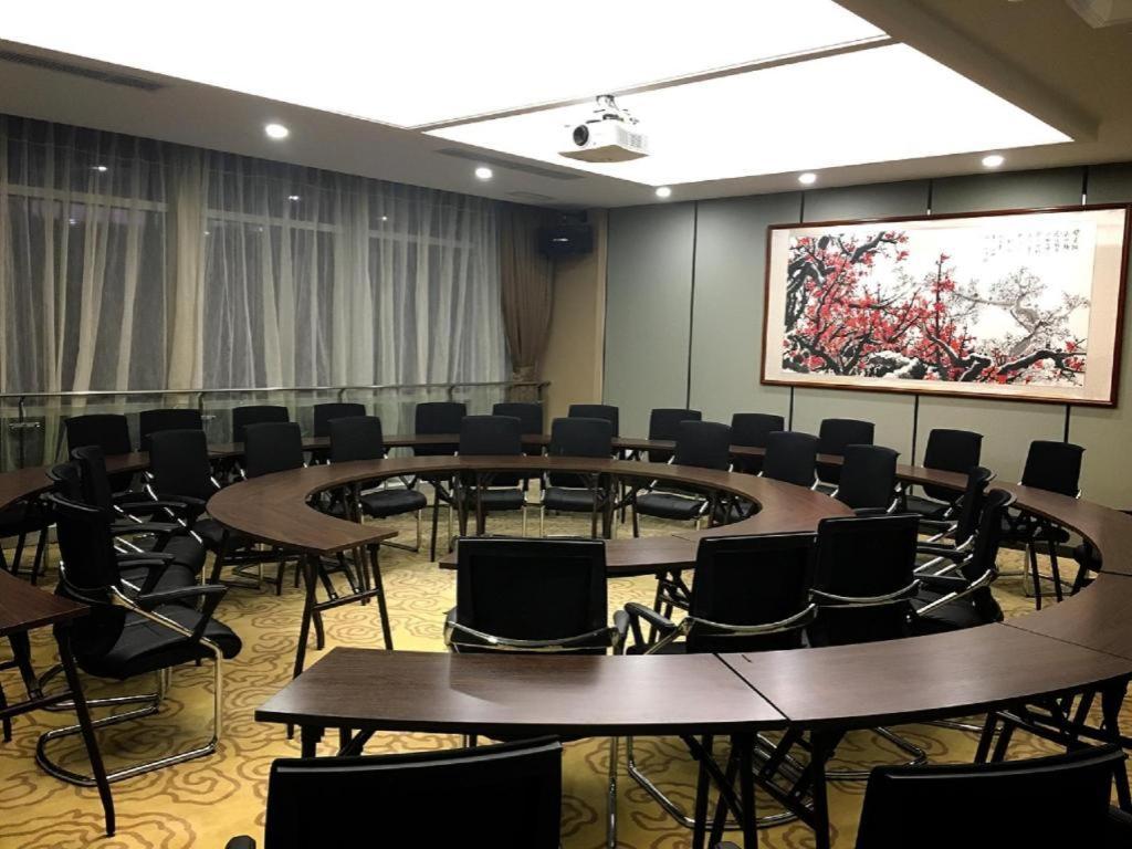 The Thousand Lantern Lake Hotel Foshan Exterior photo